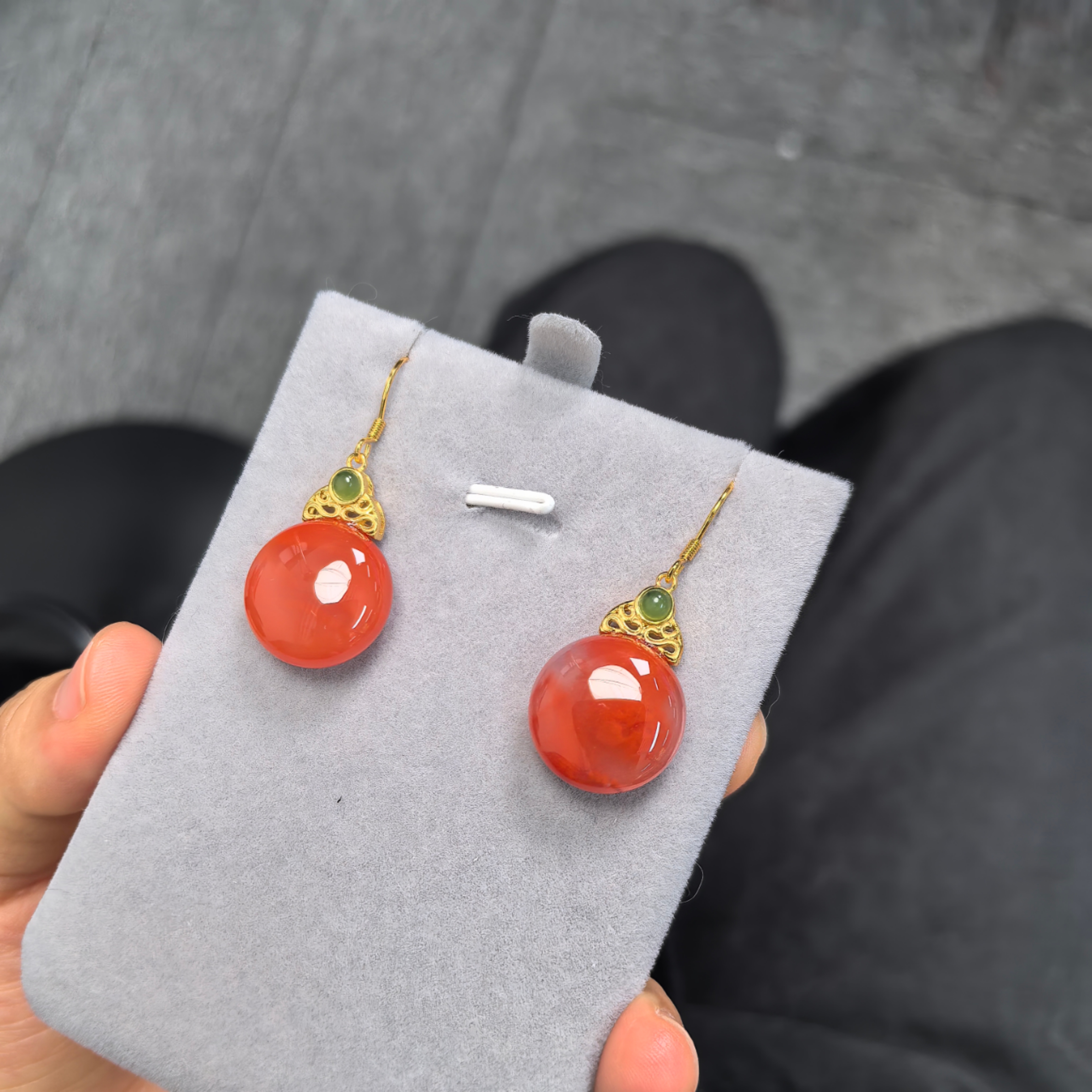 【珠宝厂长】约16*6mm南红玛瑙圆牌S925银镶耳钩