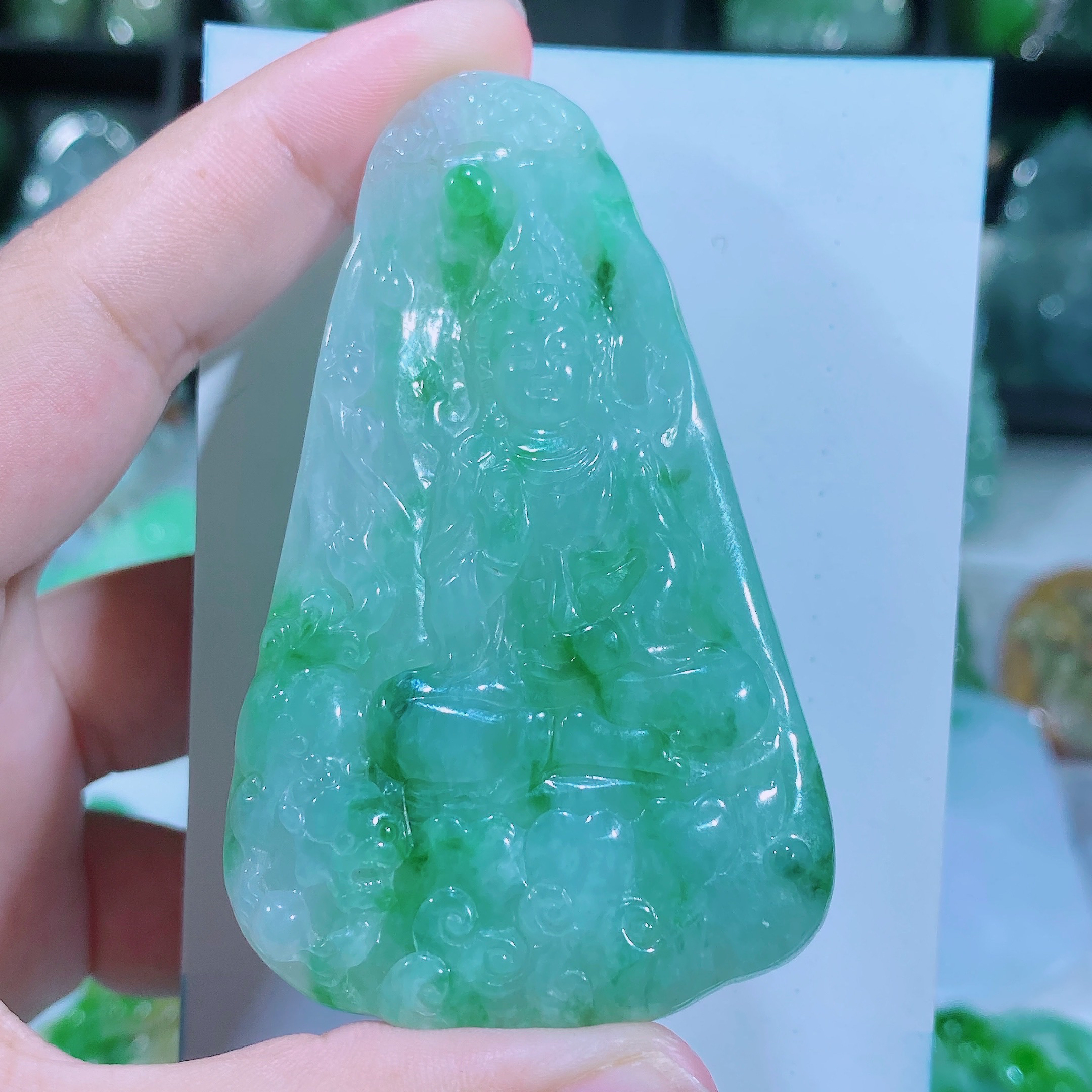 缅甸天然翡翠A货飘绿文殊守护神吊坠