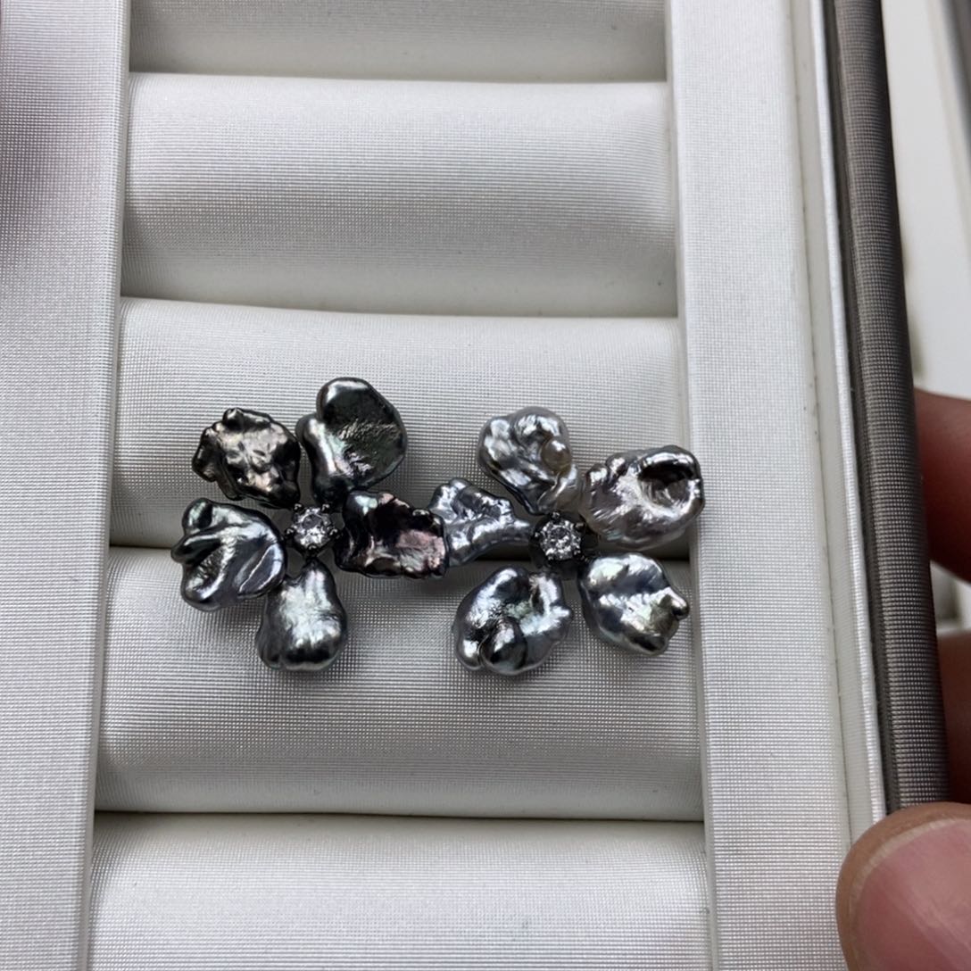 银S925镶嵌海水珍珠耳饰