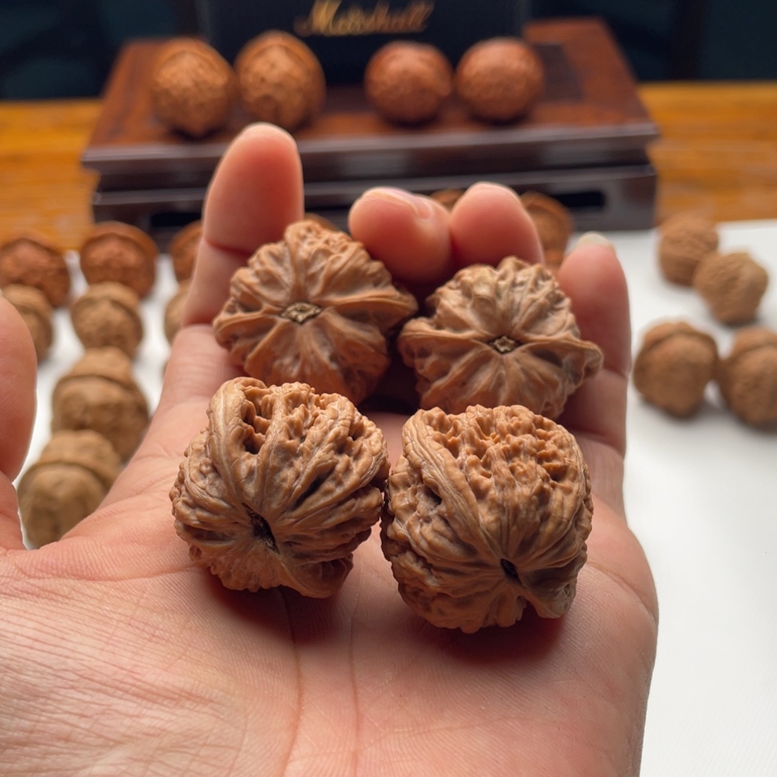 蟹***板核桃佛肚36虎头32