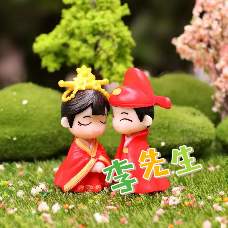 L新款中式新郎新娘人偶模型亲嘴情侣公仔蛋糕装饰摆件结婚礼物