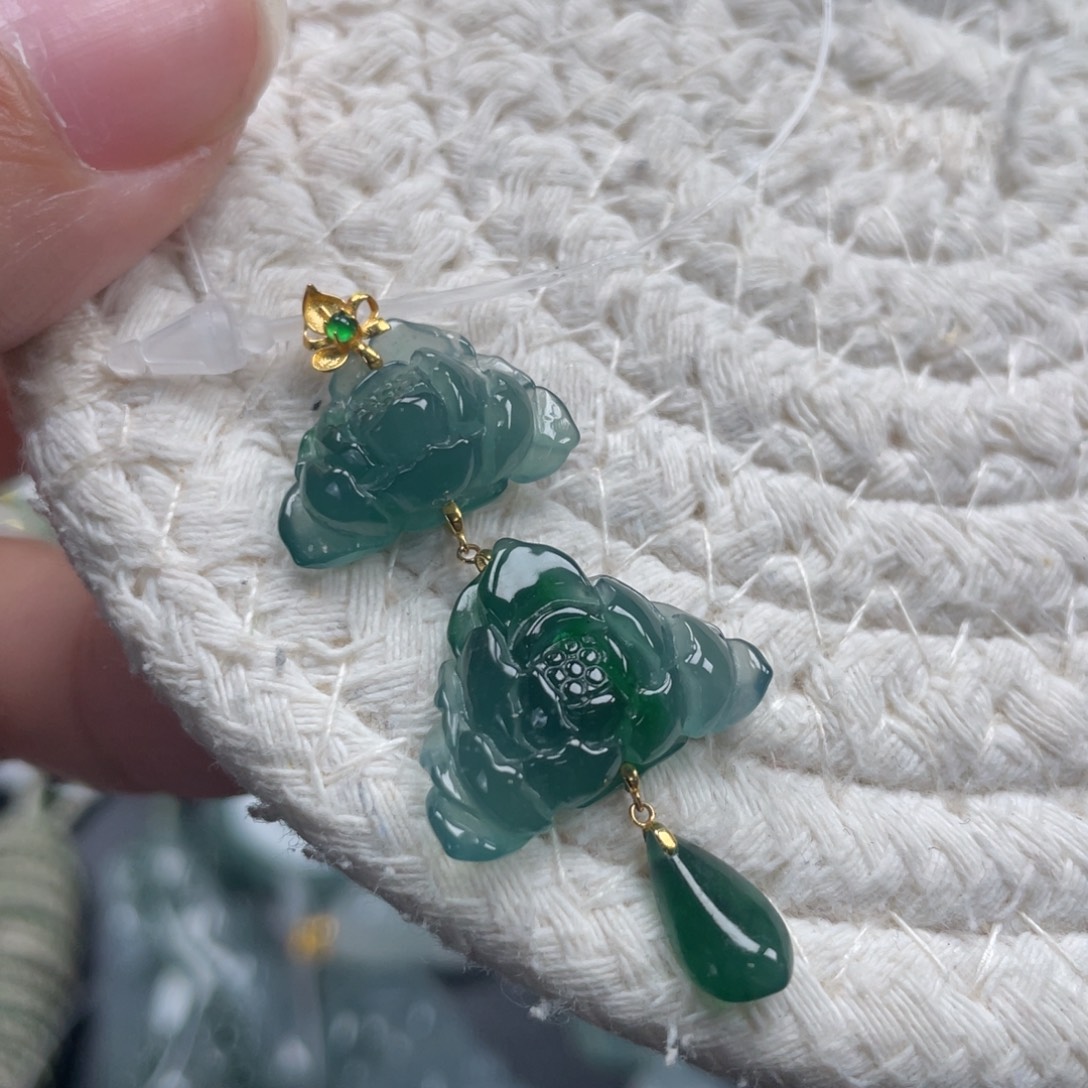 翡翠18K金镶嵌颈饰天然A货翡翠