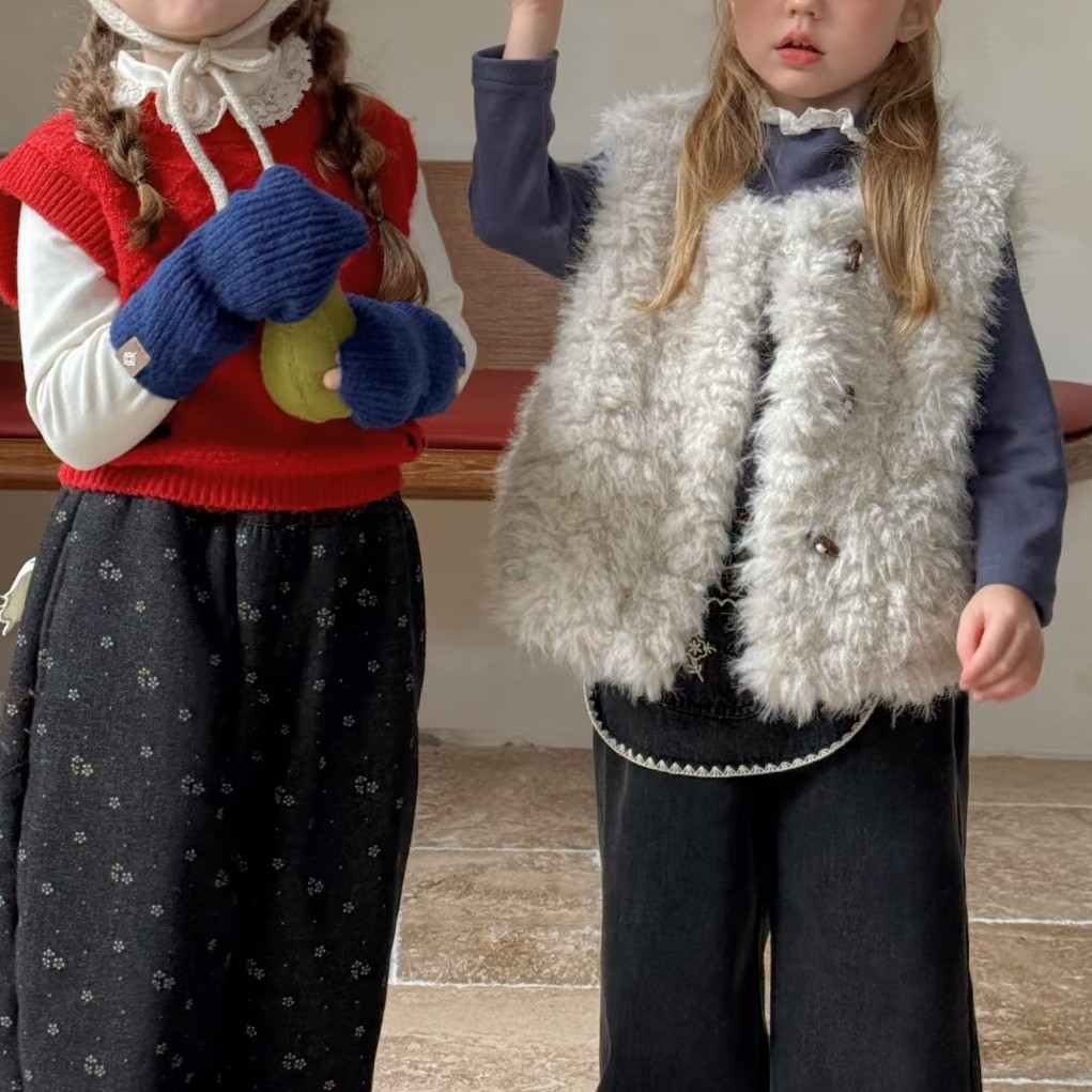 小可爱童装韩版踢柜好货秋冬专拍