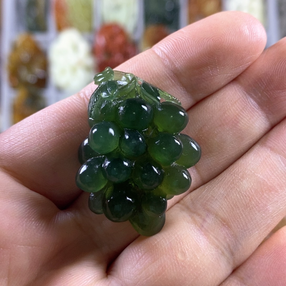 合金蛇纹石玉颈饰