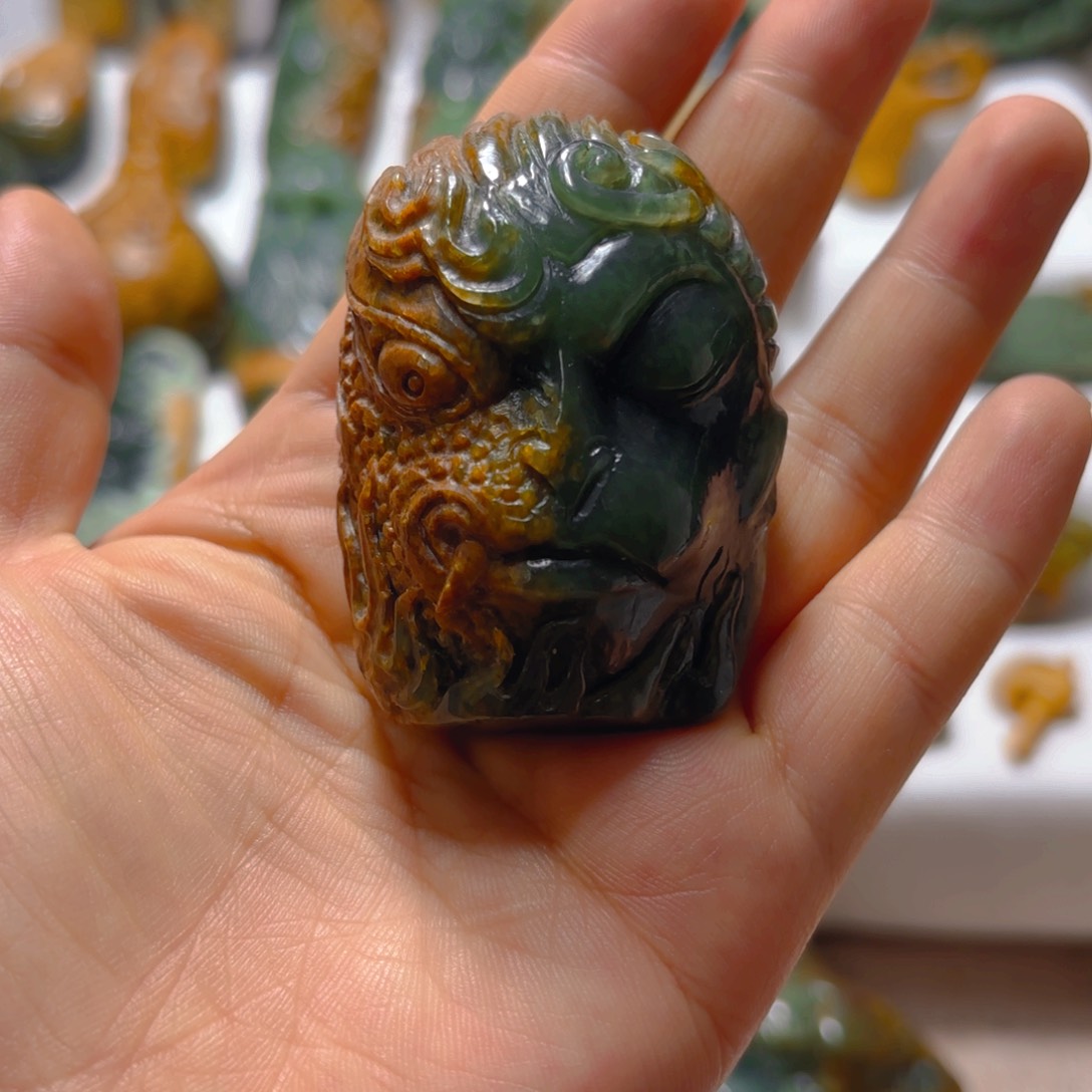 岫岩河磨玉（透闪石质玉）挂件未镶嵌