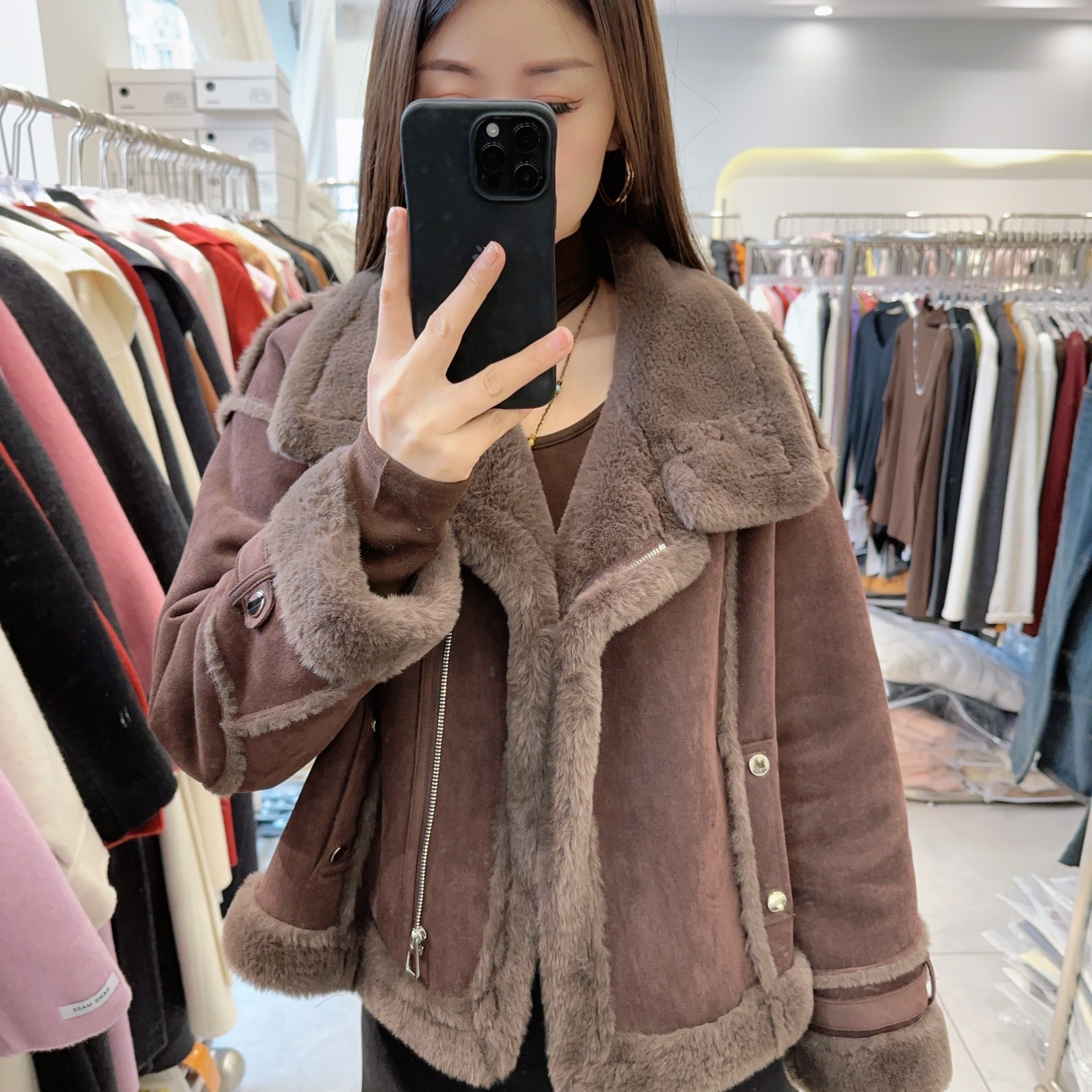 毛毛拼接鹿皮绒皮毛一体外套