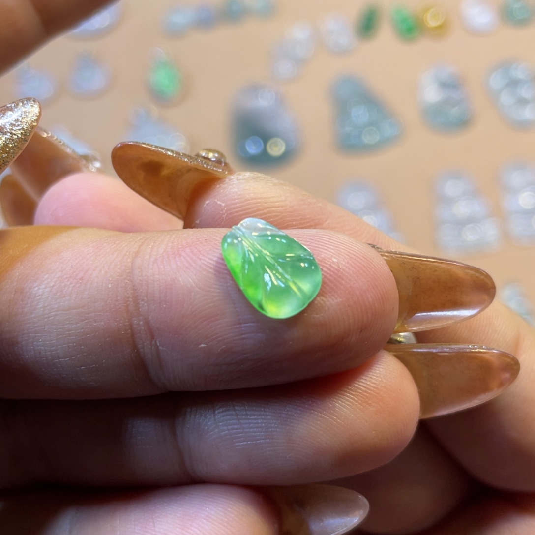 定制翡翠未镶嵌叶子