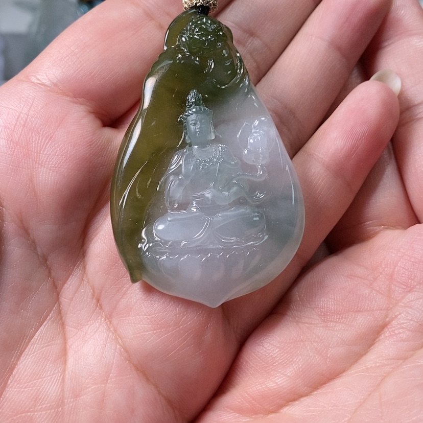 【闪购商品】翡翠颈饰未镶嵌暖*?。