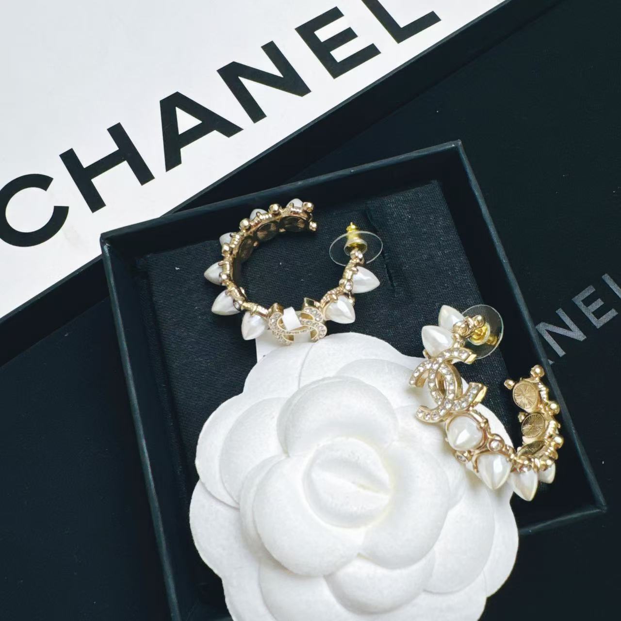 95新 Chanel/香奈儿 柚礼中古/香奈儿珍珠半圈耳钉LZ502378
