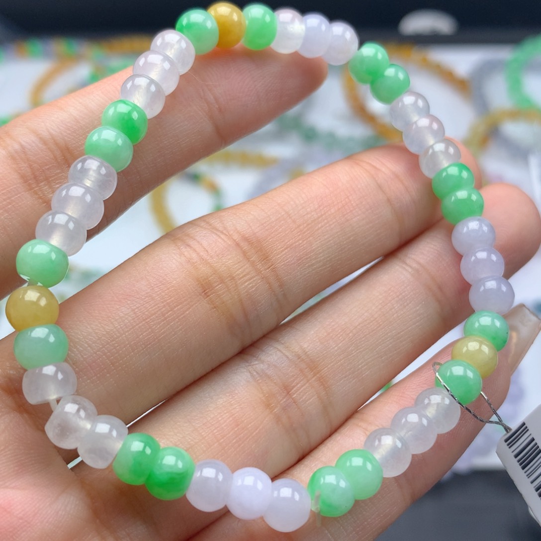 未镶嵌翡翠手链卡