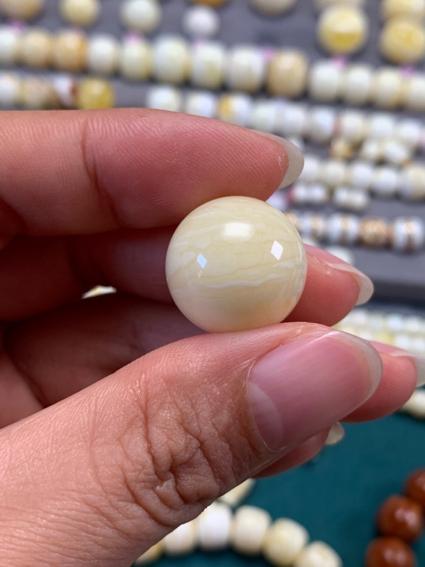 天然原矿满蜜蜡琥珀圆珠17.6mm