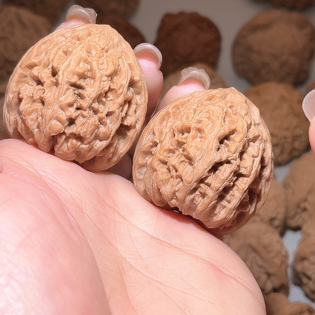 桃核把件野牛37加全品