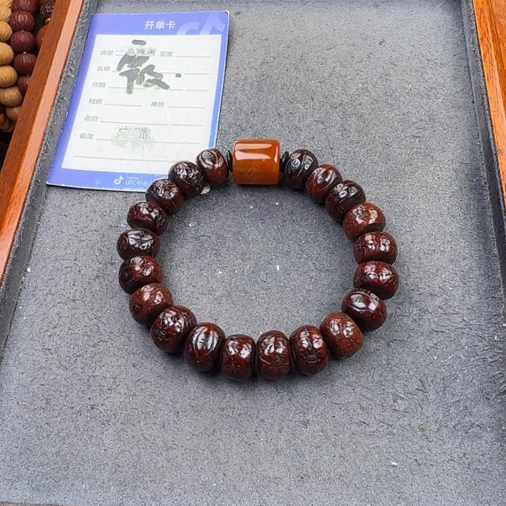 凤眼菩提吊坠手串