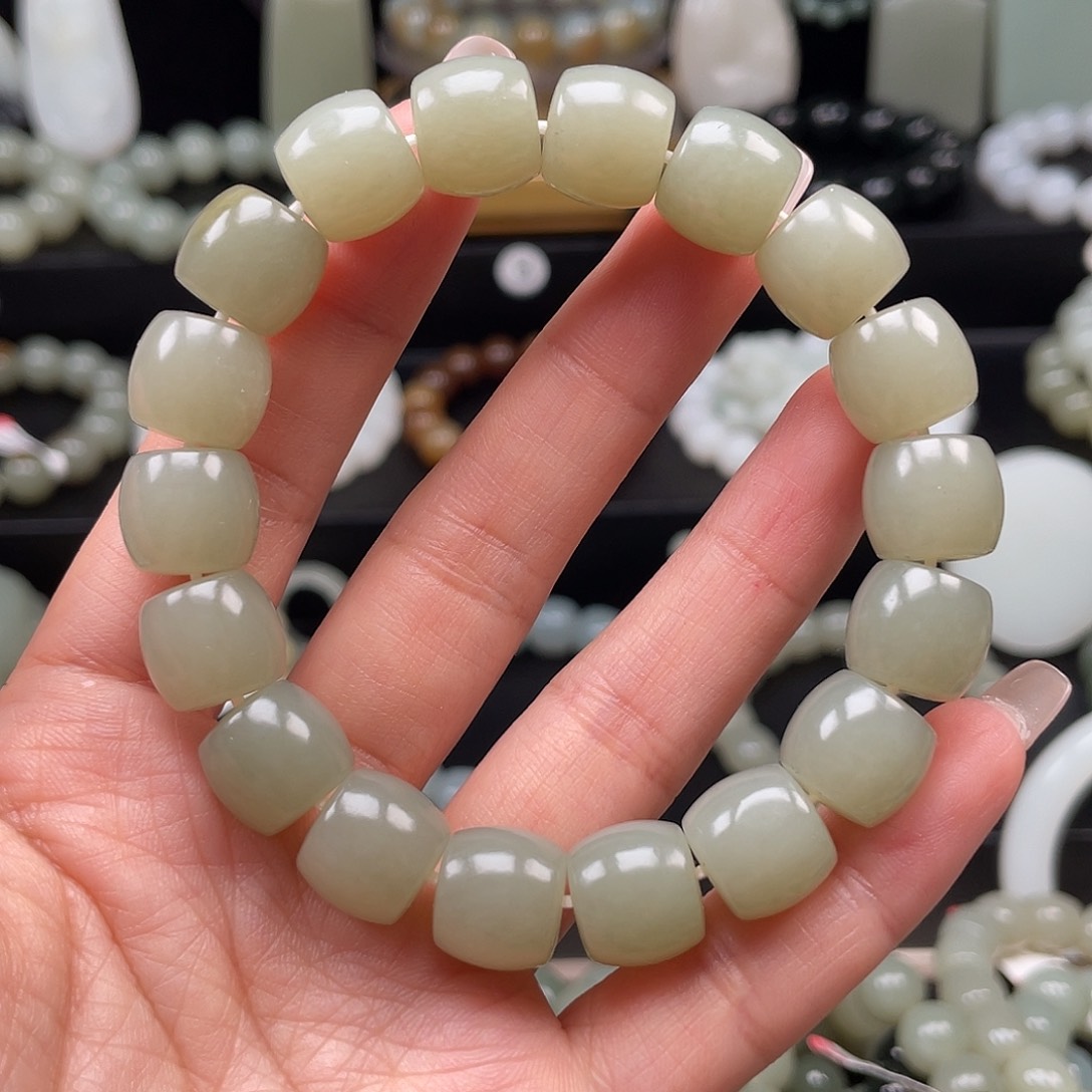 和田玉手串未镶嵌