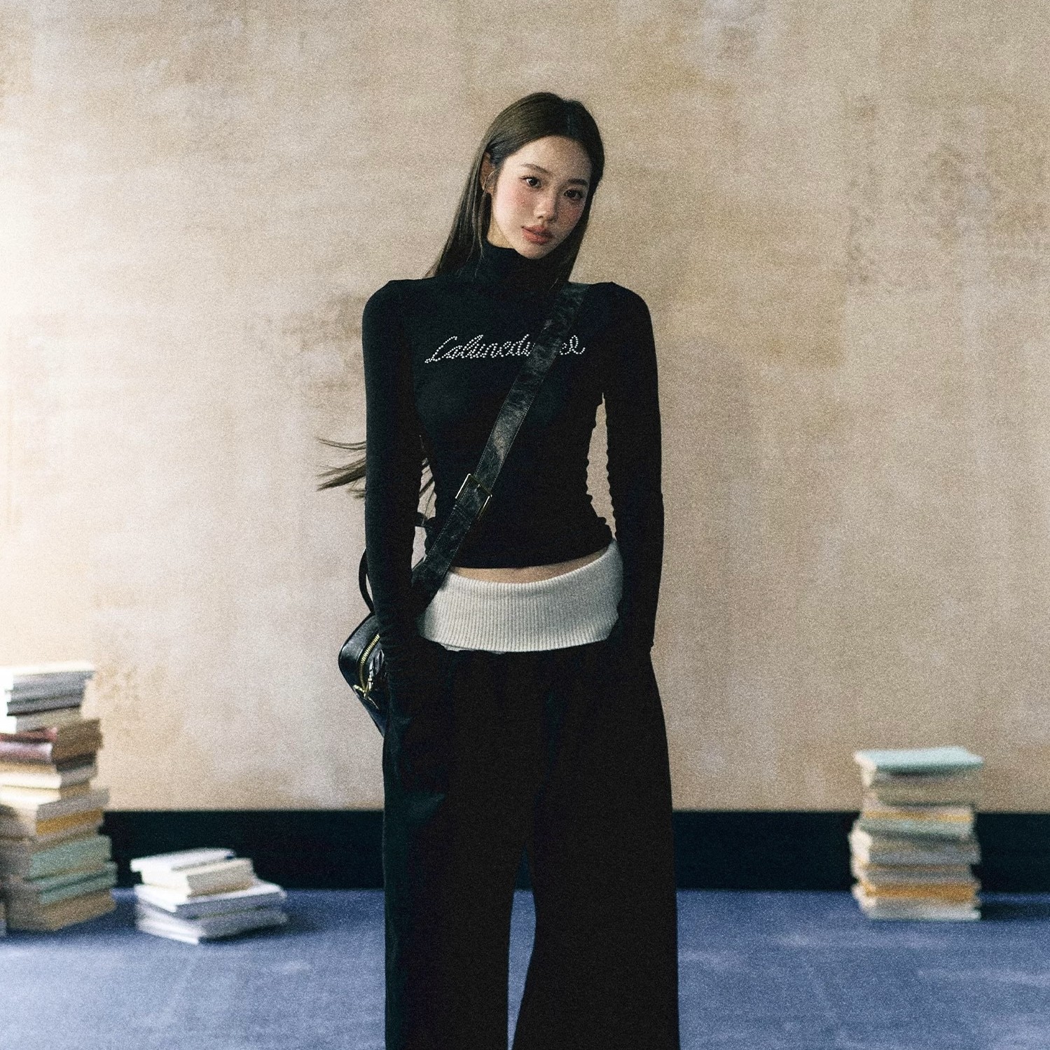 C3-2黑色法式珍珠高领内搭打底长袖