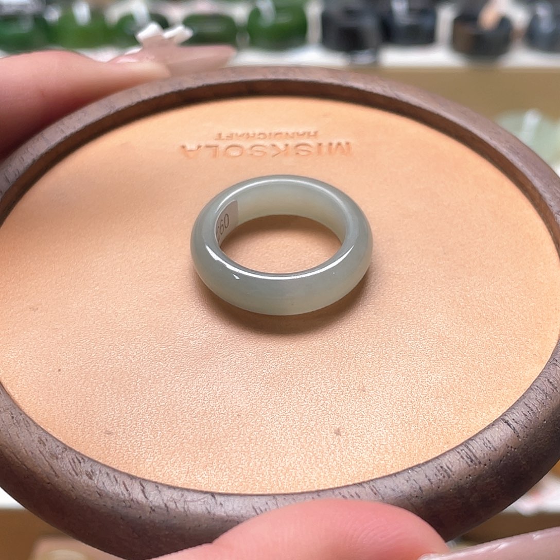 和田玉戒指未镶嵌小***学专拍13-16.8