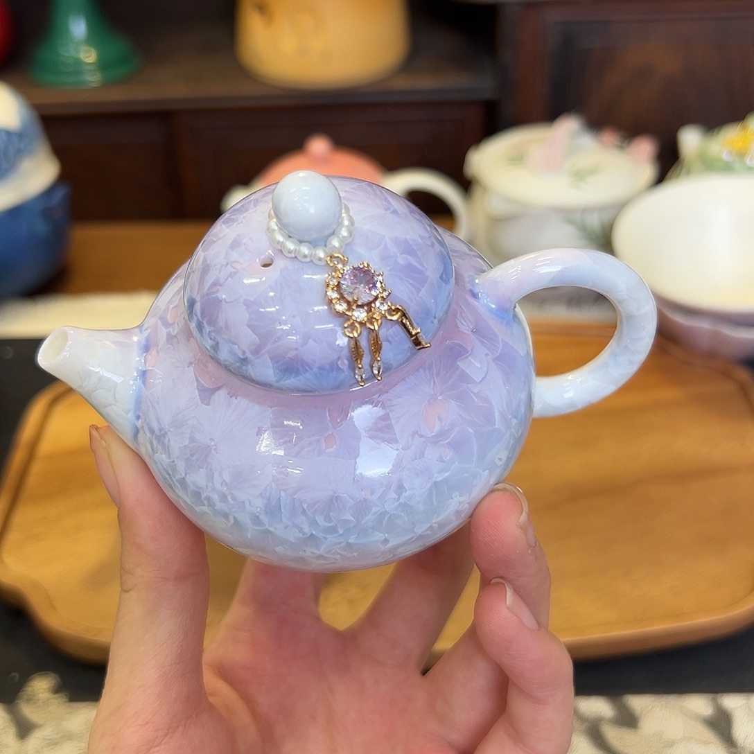 茶具等产品的生产加工能力达到