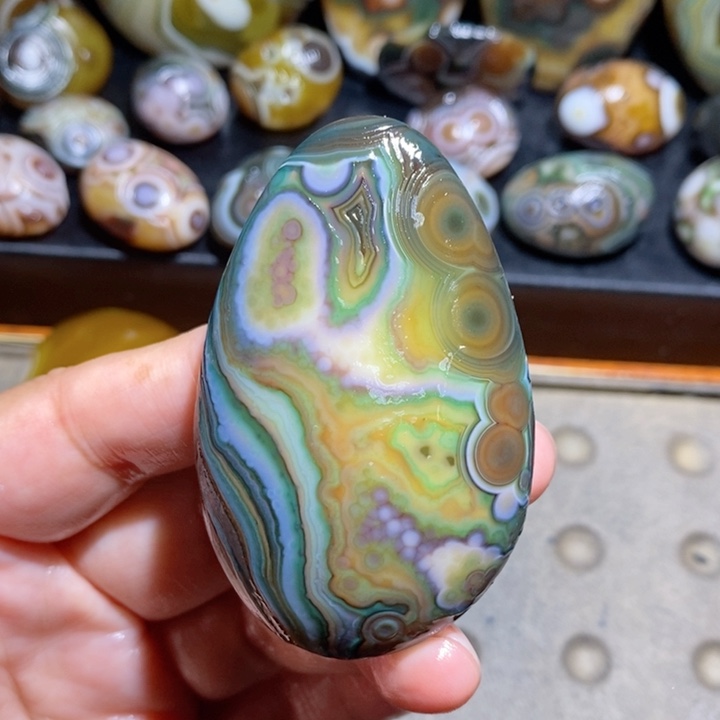 未镶嵌玛瑙/玉髓珠宝半成品166