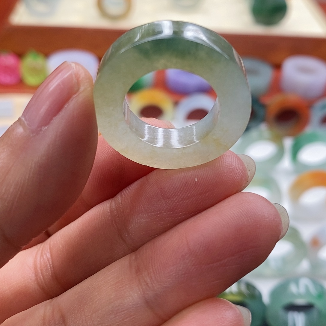 定制翡翠未镶嵌12-19圈口