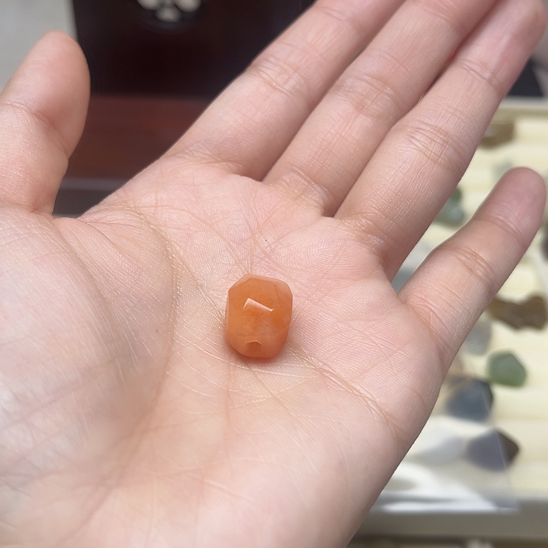 天***°和田玉未镶嵌珠宝半成品