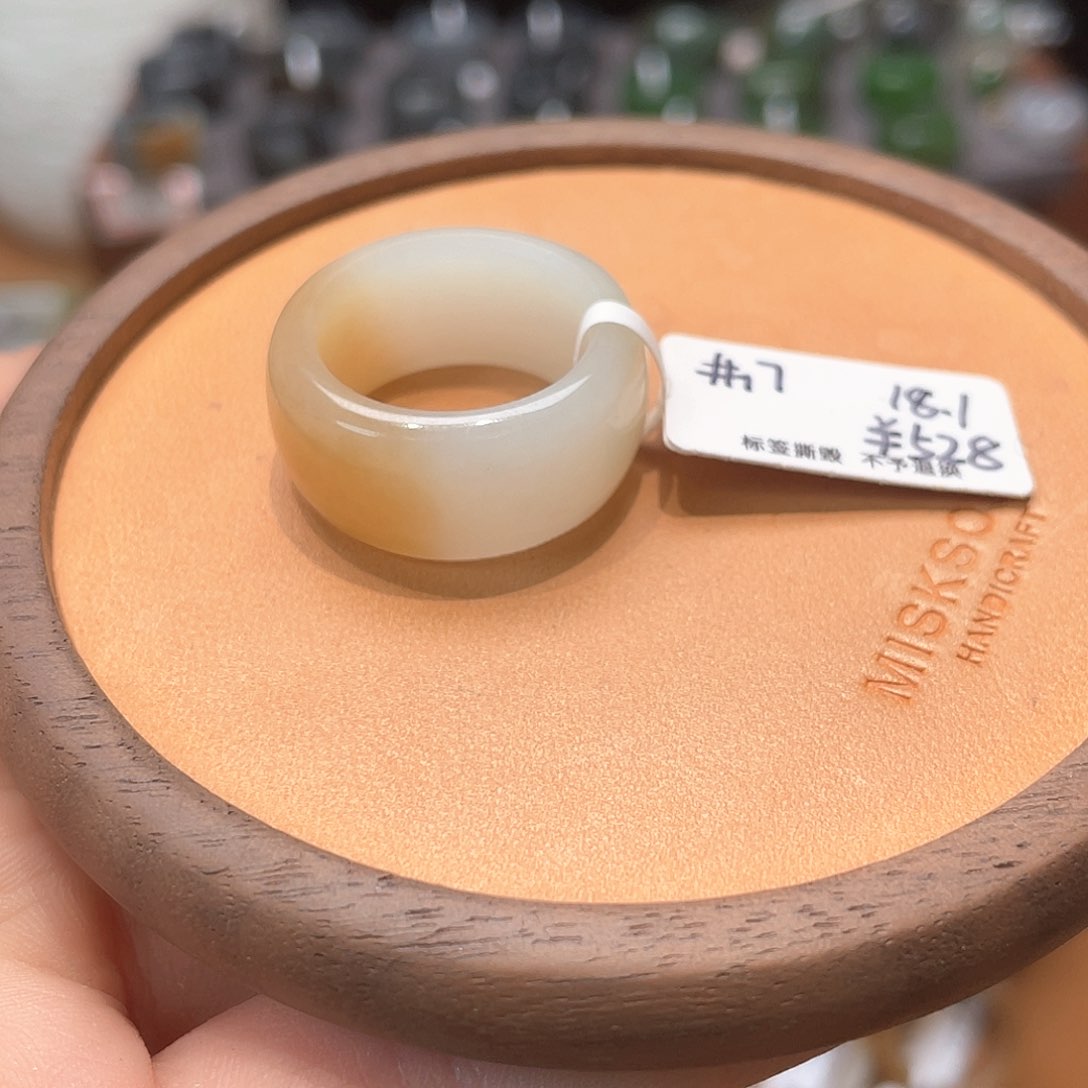 和田玉未镶嵌戒指内径18.1