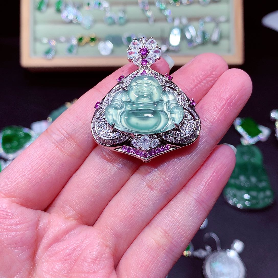 【闪购商品】翡翠吊坠(不含链)未镶嵌