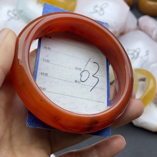 石英质玉未镶嵌手镯