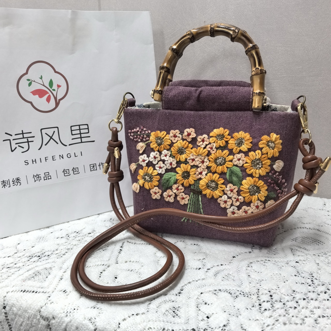 牛仔布艺手工刺绣竹节手提单肩包斜挎包耐磨防刮复古风水桶包