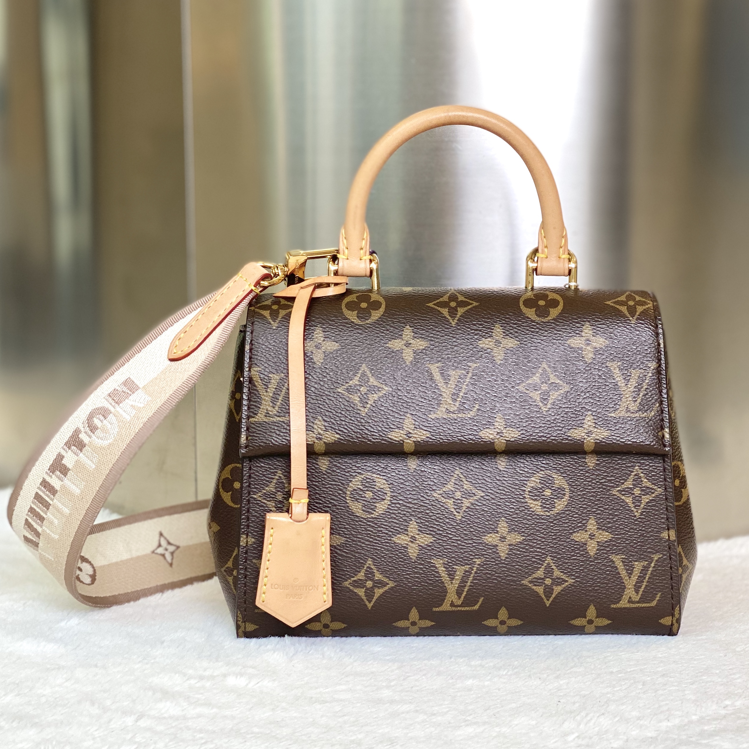 99新 LouisVuitton/路易威登 古有98新LV迷你克鲁尼单肩包1224