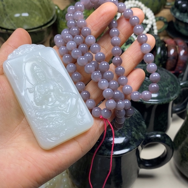 大***菜蛇纹石玉未镶嵌项链牌子➕链