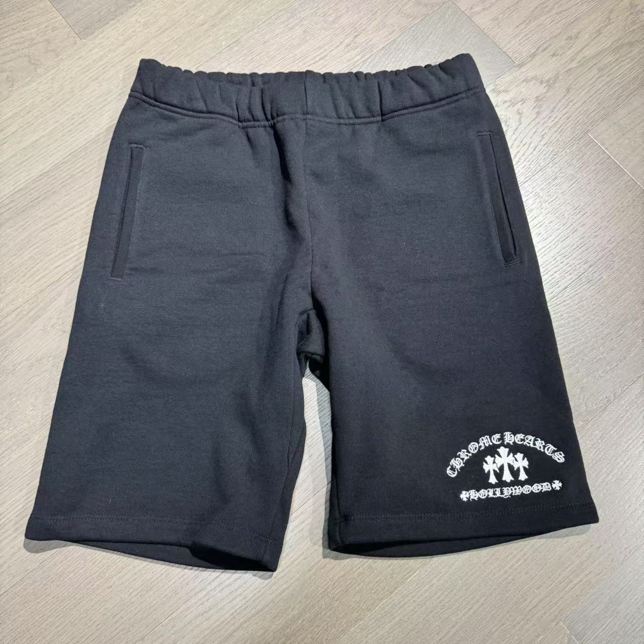 全新未使用 Chrome Hearts/克罗心 黑色刺绣三十字短裤 M码