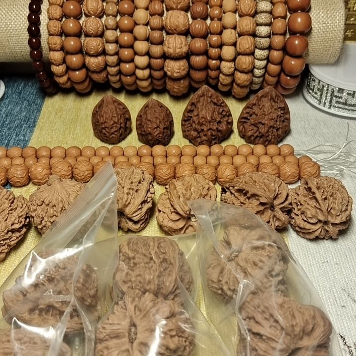 @***然吊坠文玩核桃裤衩子都没了