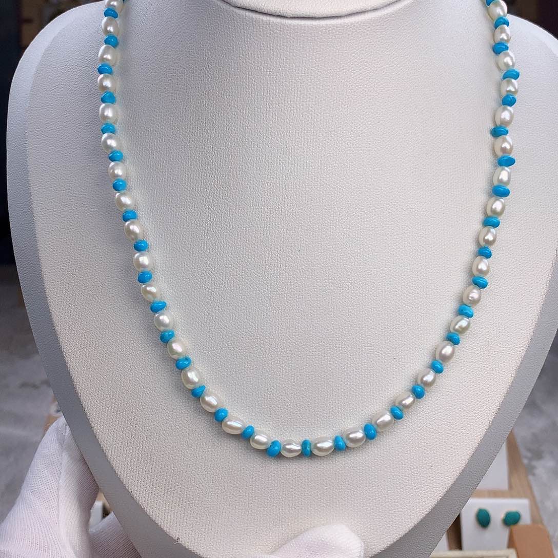 绿松石颈饰未镶嵌