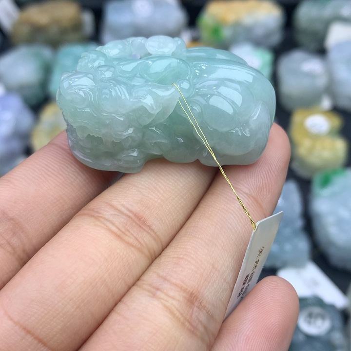 翡翠颈饰未镶嵌天然缅甸翡翠