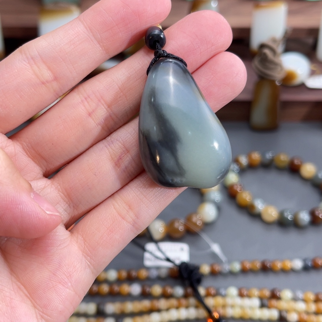 和田玉手串未镶嵌