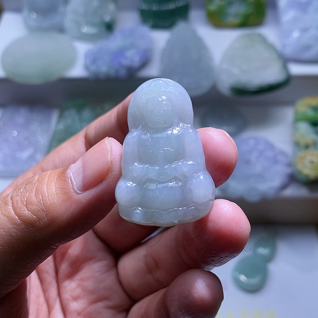 【闪购商品】翡翠颈饰未镶嵌观音