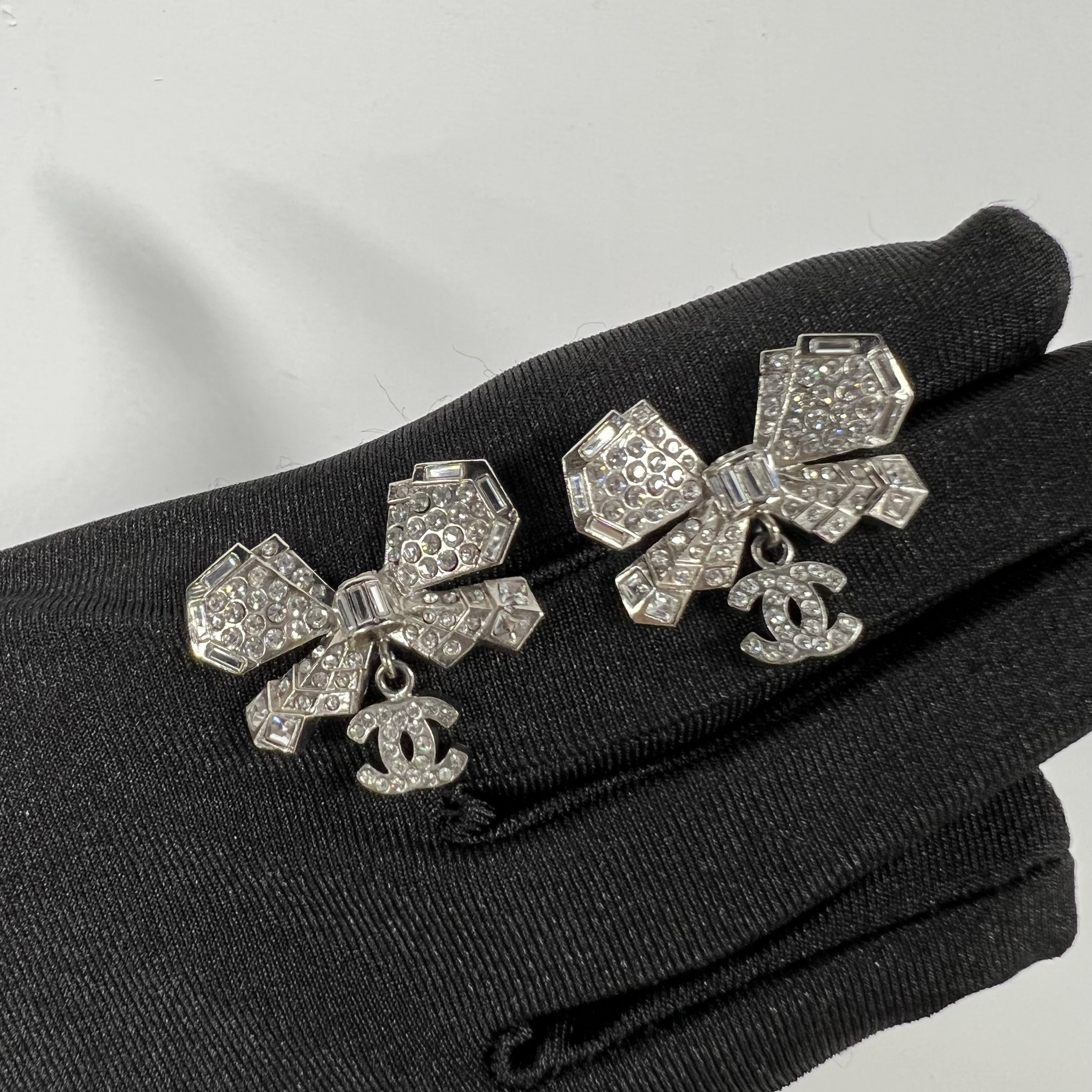 95新 Chanel/香奈儿 捐金沉珠/蝴蝶结耳环