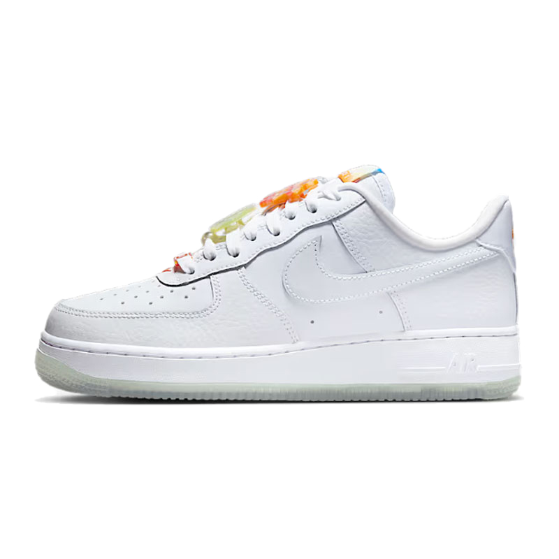 【滔搏联动】nike女子 WMNS AIR FORCE 1 '07 LX 休闲鞋IB8875-111
