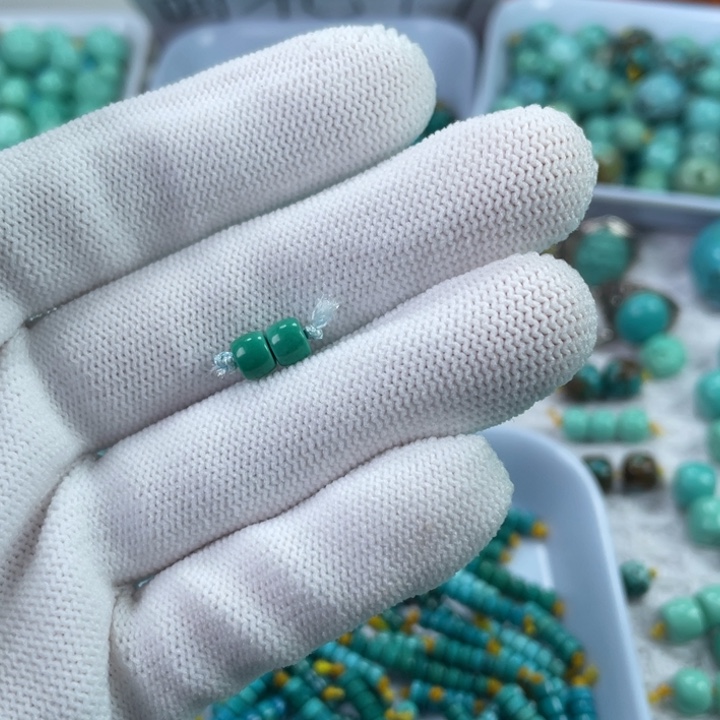 丽***红南红玛瑙未镶嵌手链