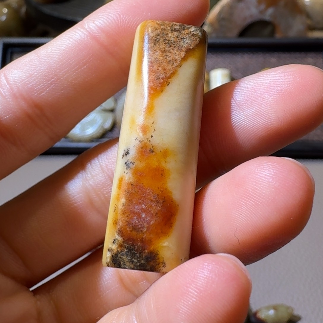 和田玉挂件未镶嵌无****?