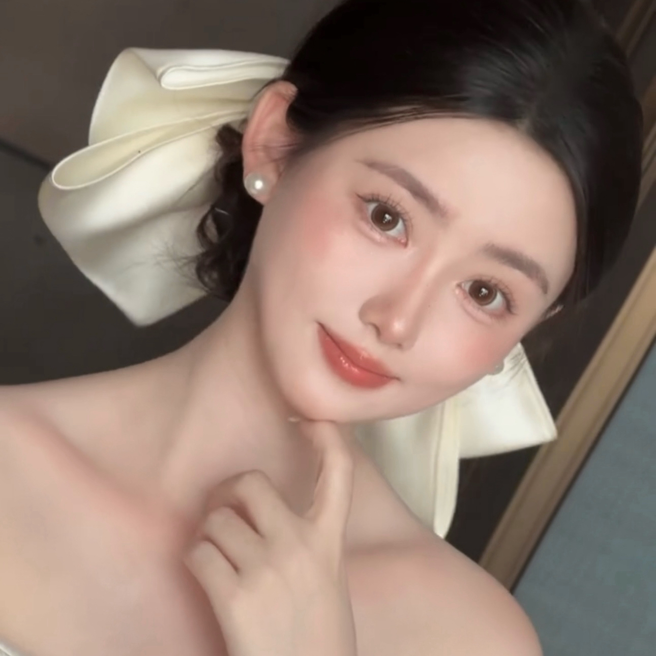 3039超大缎面蝴蝶结立体新娘发饰甜美百搭后脑勺发卡显脸小头饰