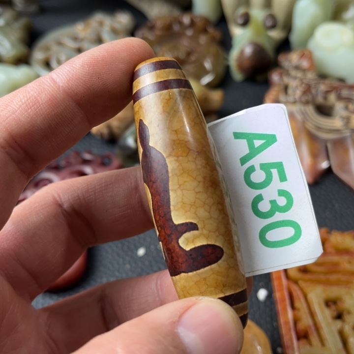 玛瑙/玉髓颈饰合金