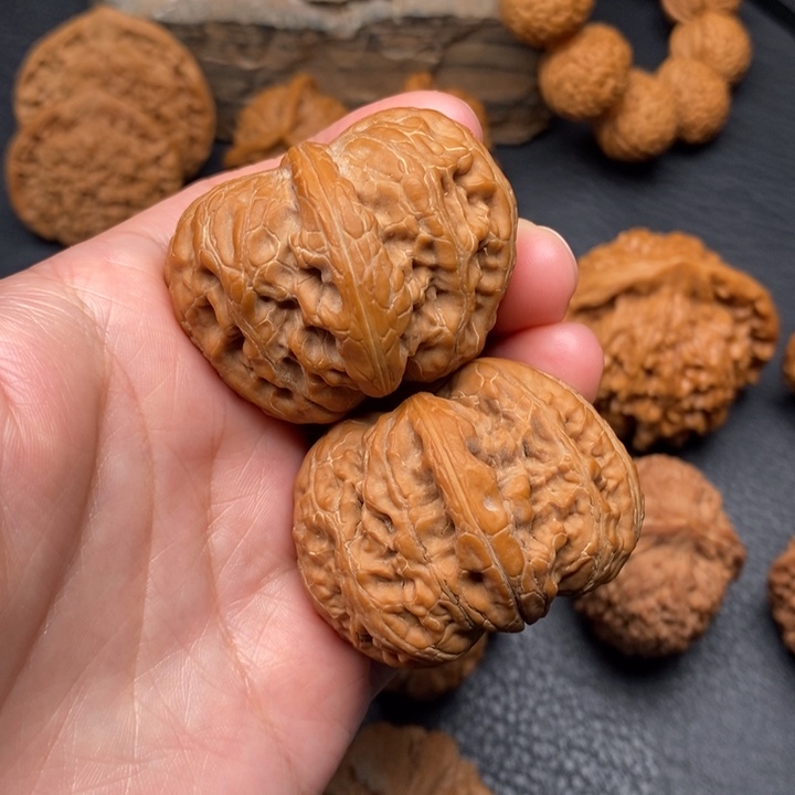 桃核把件尺寸44元宝