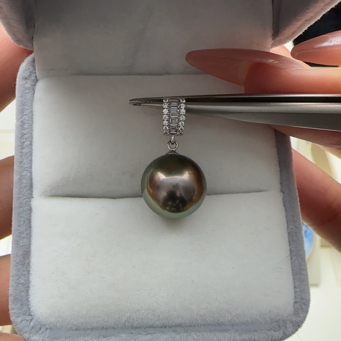 海水珍珠颈饰18K金镶嵌