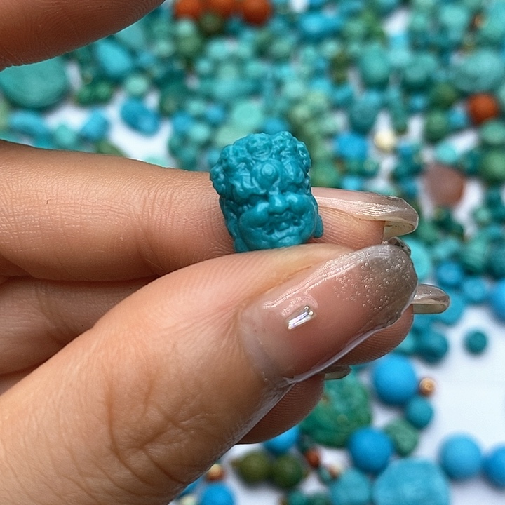 未镶嵌绿松石珠宝奇石