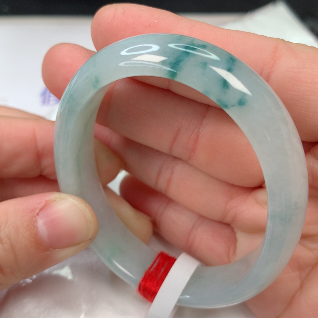 翡翠手镯未镶嵌，，，，，，，