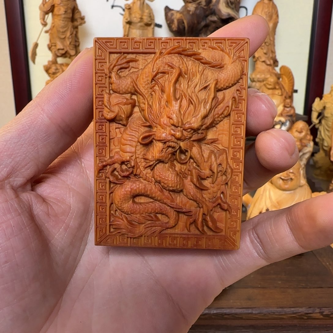 崖柏小木匠艺雕一物一拍