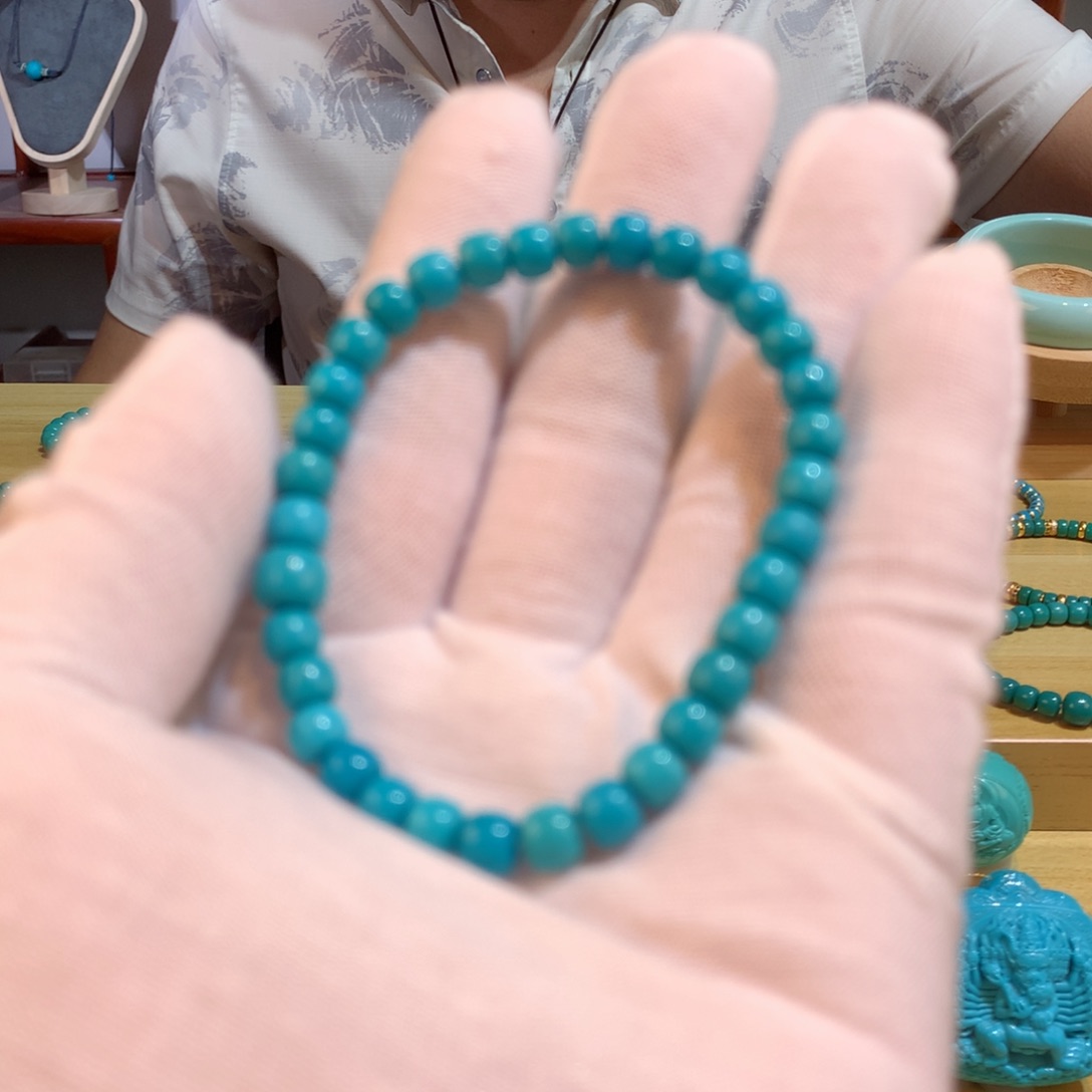 绿松石未镶嵌颈饰