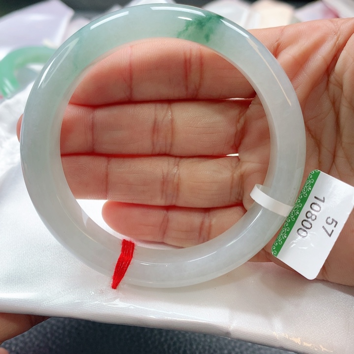 翡翠手镯未镶嵌5757575757