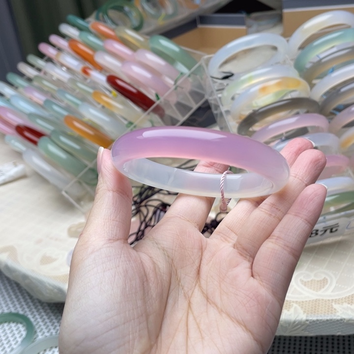 玛瑙/玉髓未镶嵌手镯60圈口